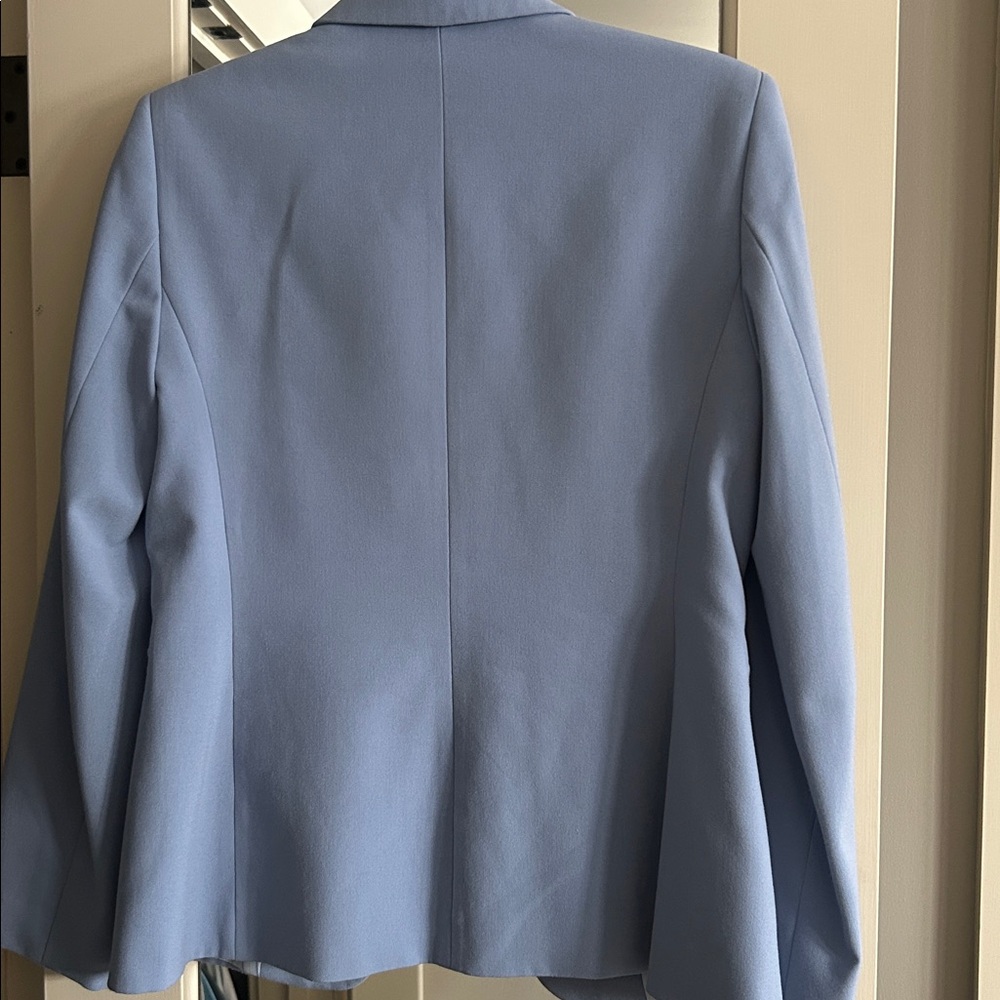 Tahari blazer - Picture 3 of 10